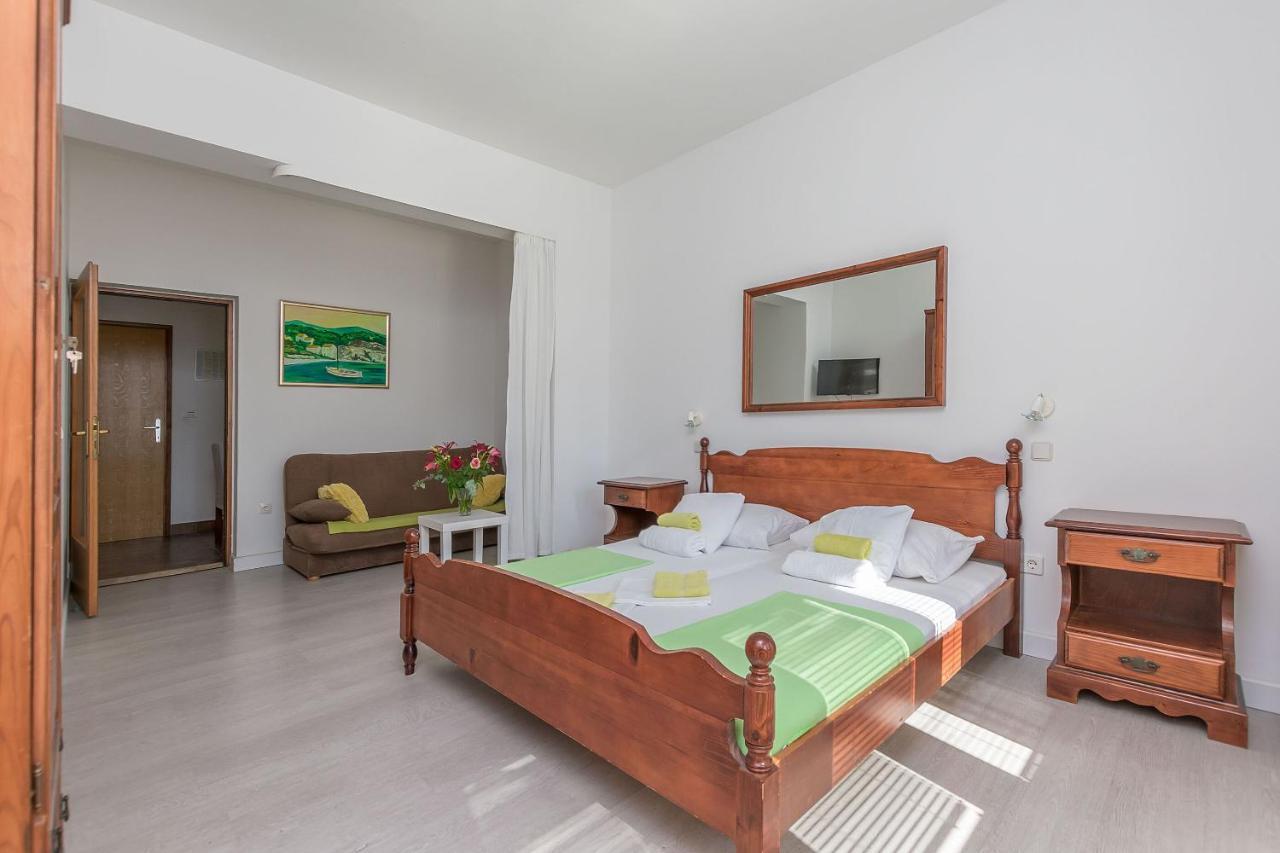 Apartments Clarus Mare Duće Eksteriør bilde